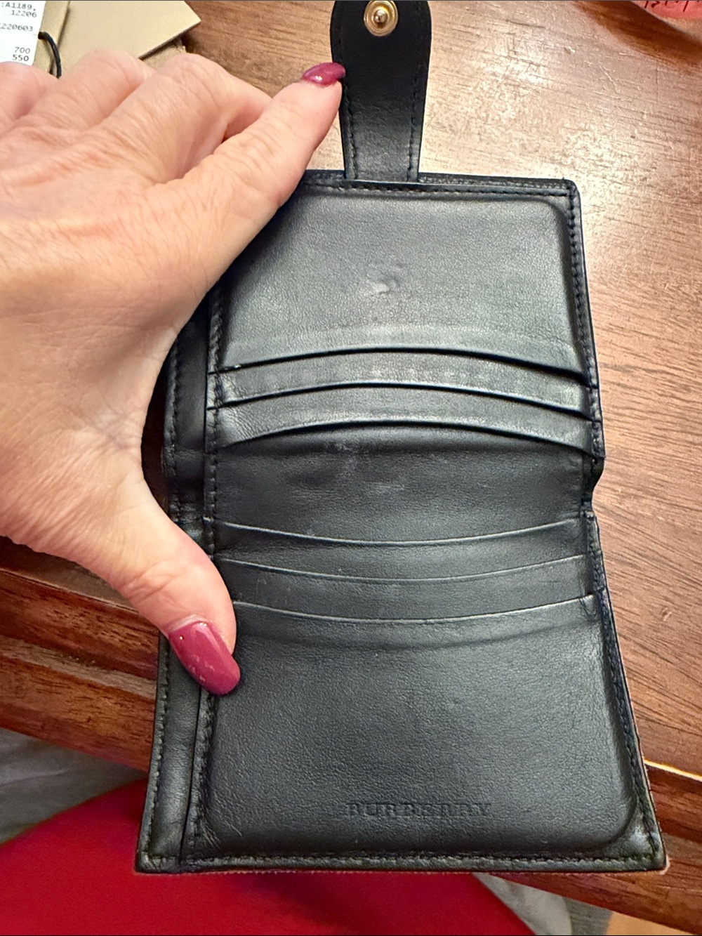 Accessory Subcategory Identification - Picture 3 of 10